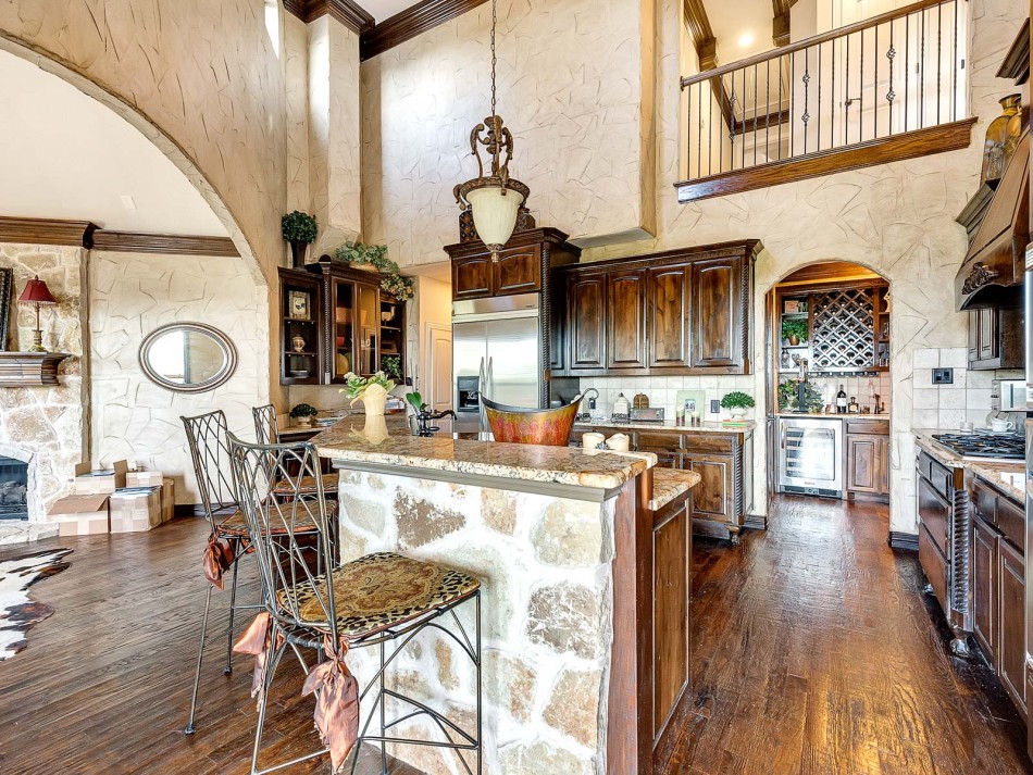 425 Crested Ridge Lane 76108, Fort Worth, John Zimmerman, Briggs Freeman Sotheby's luxury home for sale in Dallas Fort Worth-kitchen2