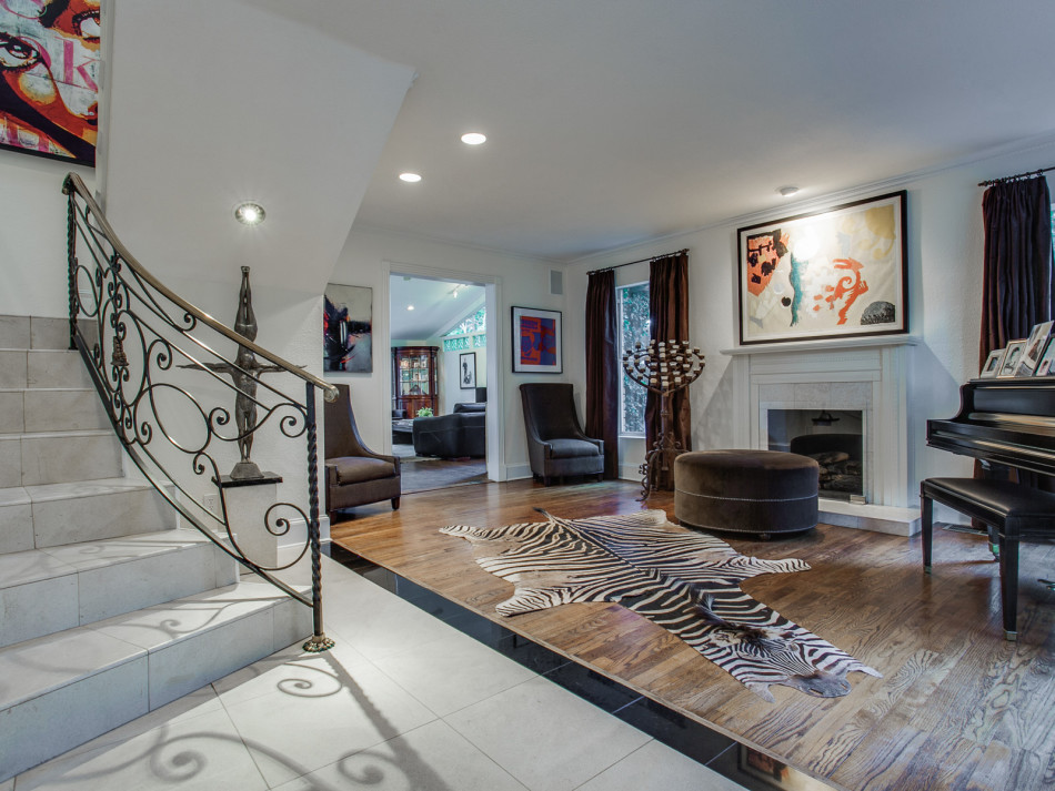 4505 Cherokee Trail Dallas 75209, Becky Frey, Briggs Freeman Sotheby's luxury homes for sale in Bluffview-grand entrances