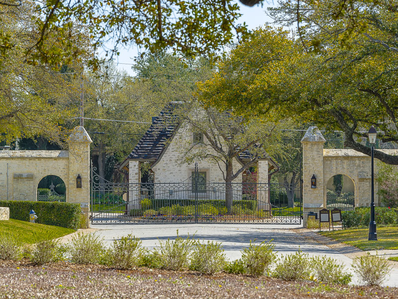5010 Elm Hollow Drive 75229, The Creeks at Preston Hollow, Jonathan Rosen, Briggs Freeman Sotheby's luxury home for sale in Dallas Fort Worth-gate2