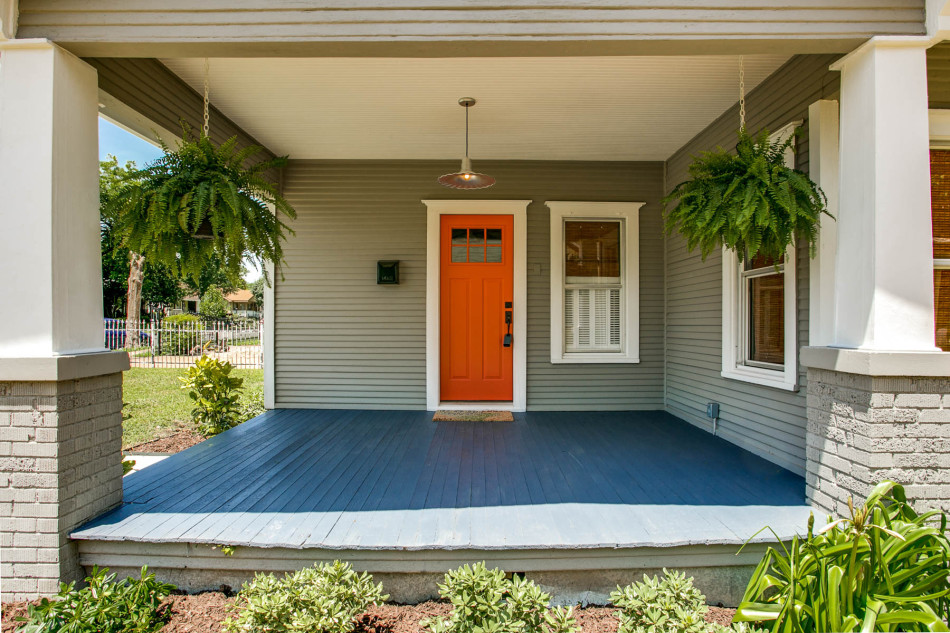 1107 Berkley Avenue Dallas 75224, Oak Cliff, Kay Wood,  Briggs Freeman Sotheby's luxury homes for sale in Oak Cliff-porch