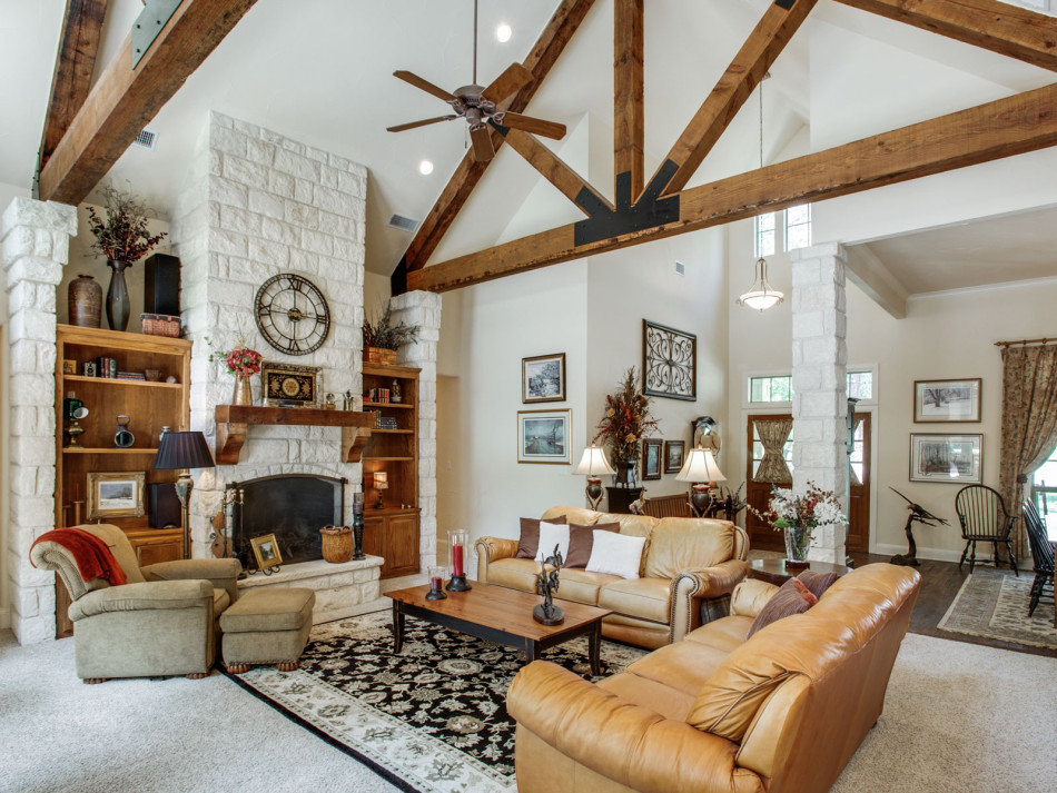 133 Hidden Hills Lane 76108, Fort Worth, Michelle Perry, Briggs Freeman Sotheby's luxury home for sale in Dallas Fort Worth-living