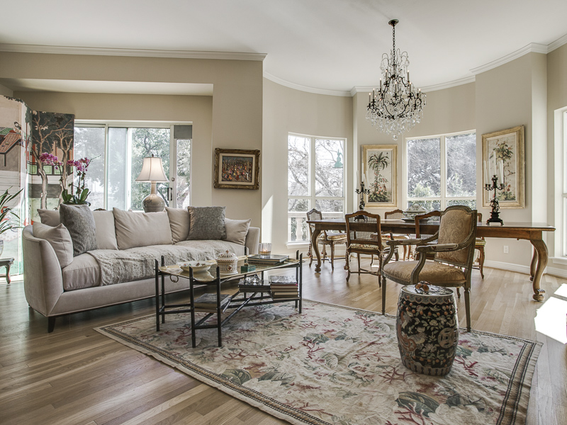 3401 Lee Parkway #103 Dallas 75219, Ilene Christ, Briggs Freeman Sotheby's luxury homes for sale in the Mayfair-living room