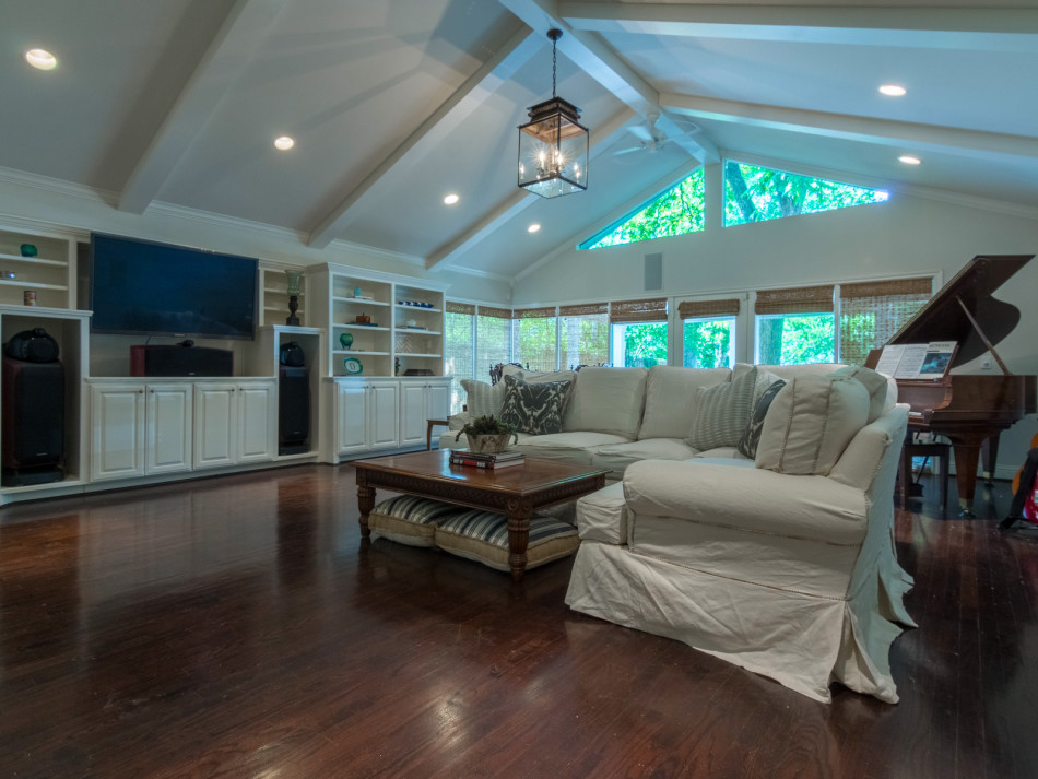 5550 W University Boulevard 75209, Greenway Parks, Karla Trusler, Briggs Freeman Sotheby's luxury home for sale in Dallas Fort Worth-living