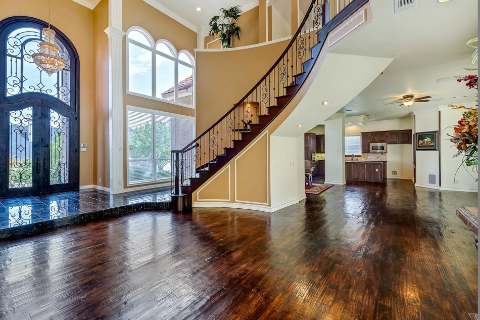 4521 Windsor Ridge Drive 75038, Irving, Donald Peterson, Briggs Freeman Sotheby's luxury home for sale in Dallas Fort Worth-entry