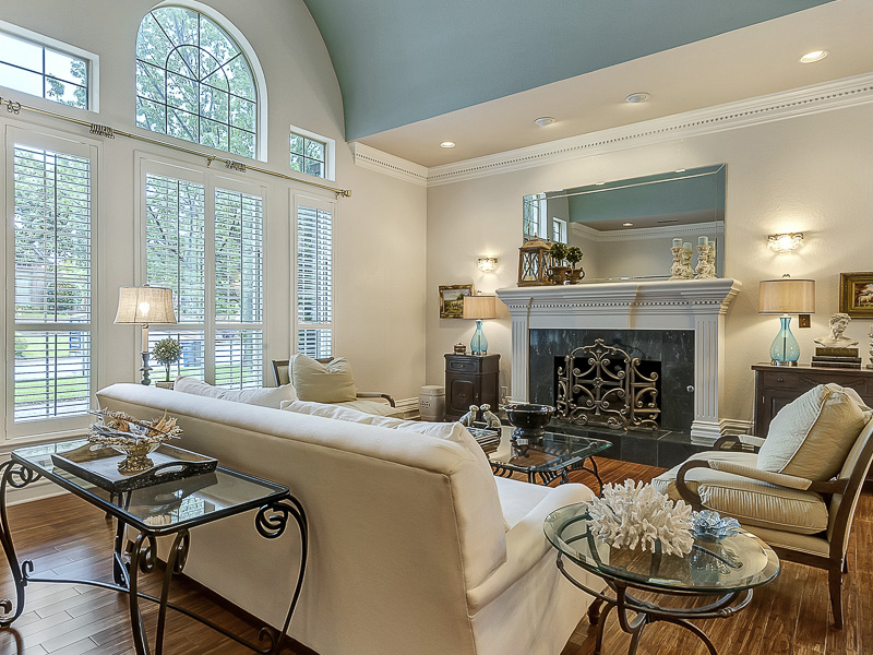 4618 Shadywood Lane Colleyville 76034, Nancy Dennis, Briggs Freeman Sotheby's luxury homes for sale in Brook Meadows-living room with fireplace