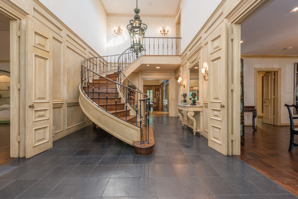 7236 Lupton Circle 75225, Preston Hollow, Christy Berry, Briggs Freeman Sotheby's luxury home for sale in Dallas Fort Worth-entry