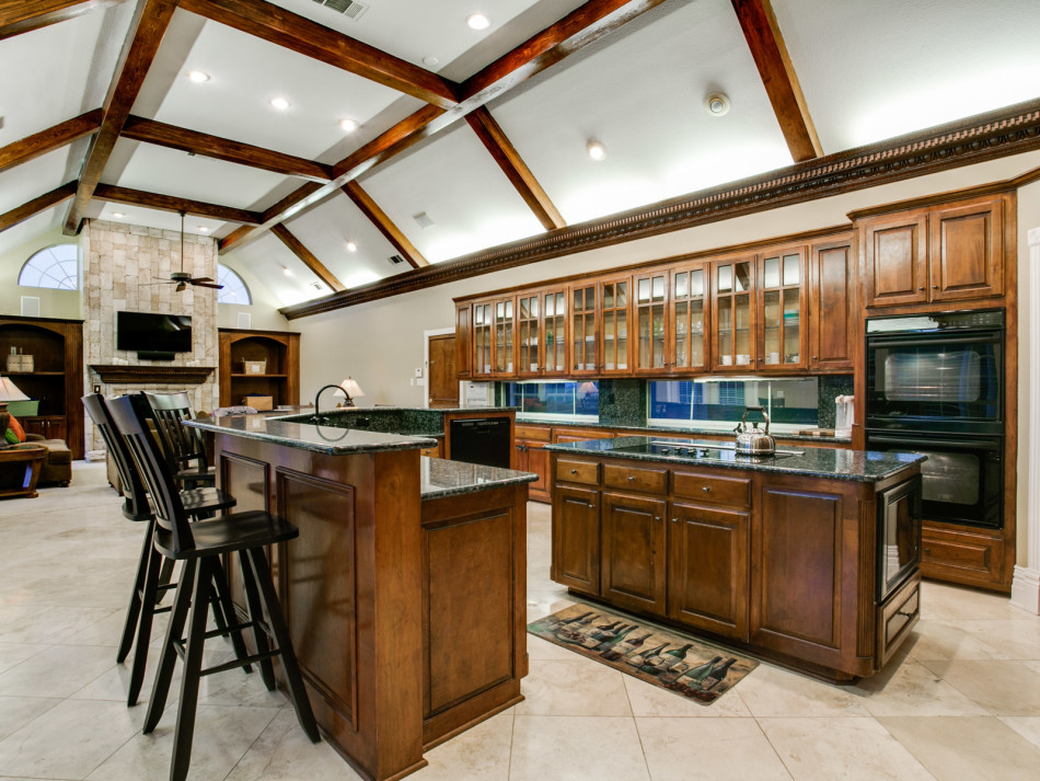706 Manchester Court 76092, Southlake, Irene Mochulsky, Briggs Freeman Sotheby's luxury home for sale in Dallas Fort Worth-kitchen