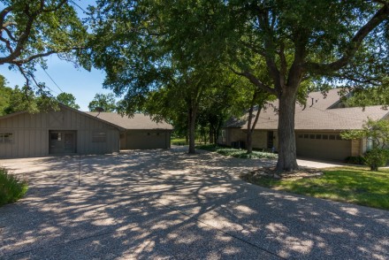 3334 E Parker Road 75074, Plano, Alex Trusler, Briggs Freeman Sotheby's luxury home for sale in Plano-barn