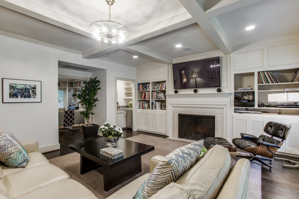 53206 Drexel Drive 75205, Highland Park, Caroline Summers, Briggs Freeman Sotheby's luxury home for sale in Dallas-family