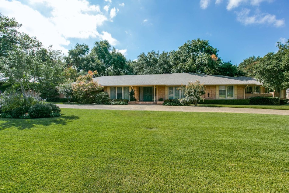 5340 Springmeadow Drive 75229, Russwood Acres, Sandy Petruska, Briggs Freeman Sotheby's luxury home for sale in Dallas Fort Worth-exterior