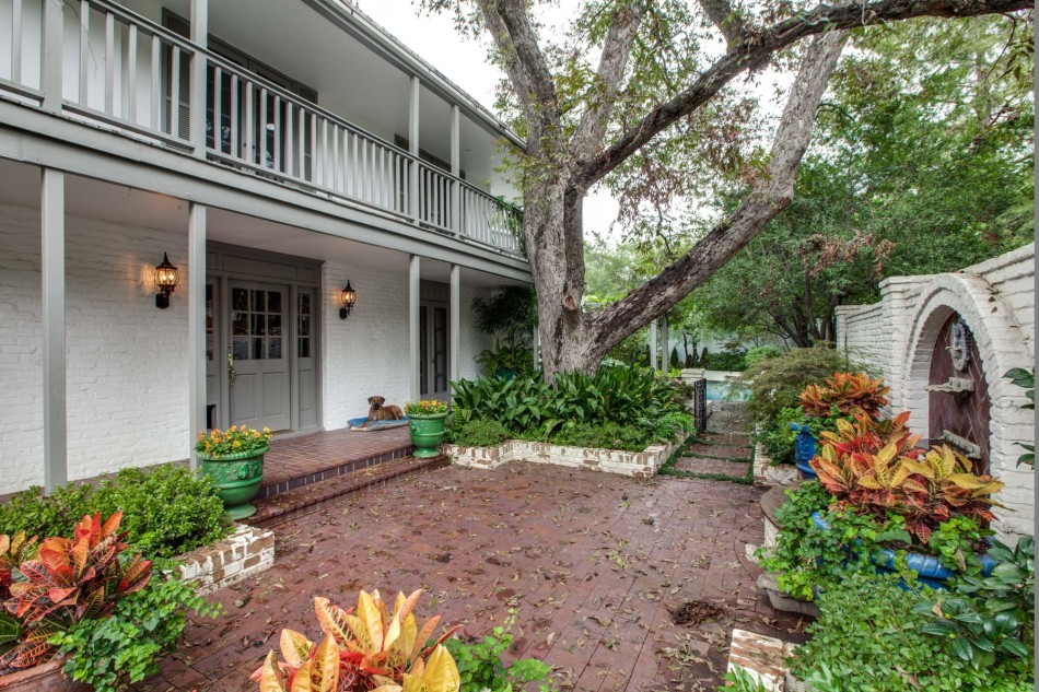 6324 Douglas Avenue 75205, University Park, Jonathan Rosen, Briggs Freeman Sotheby's luxury home for sale in Dallas-back