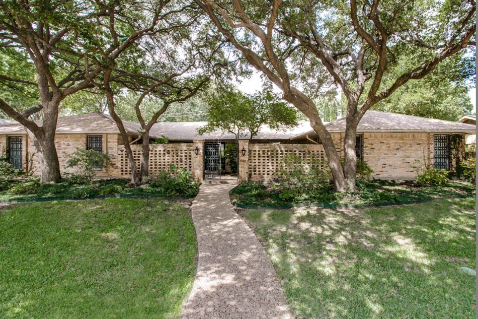 7147 Mimosa Lane Dallas 75230, Meadow, Traci Hummel, Briggs Freeman Sotheby's luxury home for sale in Dallas Fort Worth-exterior