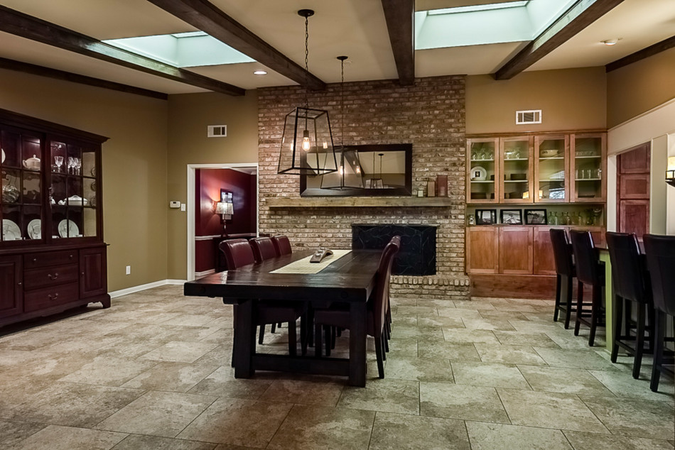 3701 Arroyo Road 76109, Tanglewood, Mary Carolyn Gatzke, Briggs Freeman Sotheby's luxury homes for sale in Fort Worth-dining
