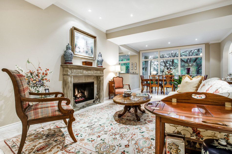 4500 Roland Avenue #203 75219, Highland Park, Doug & Jeanne Shelton, Briggs Freeman Sotheby's luxury home for sale in Dallas-sitting
