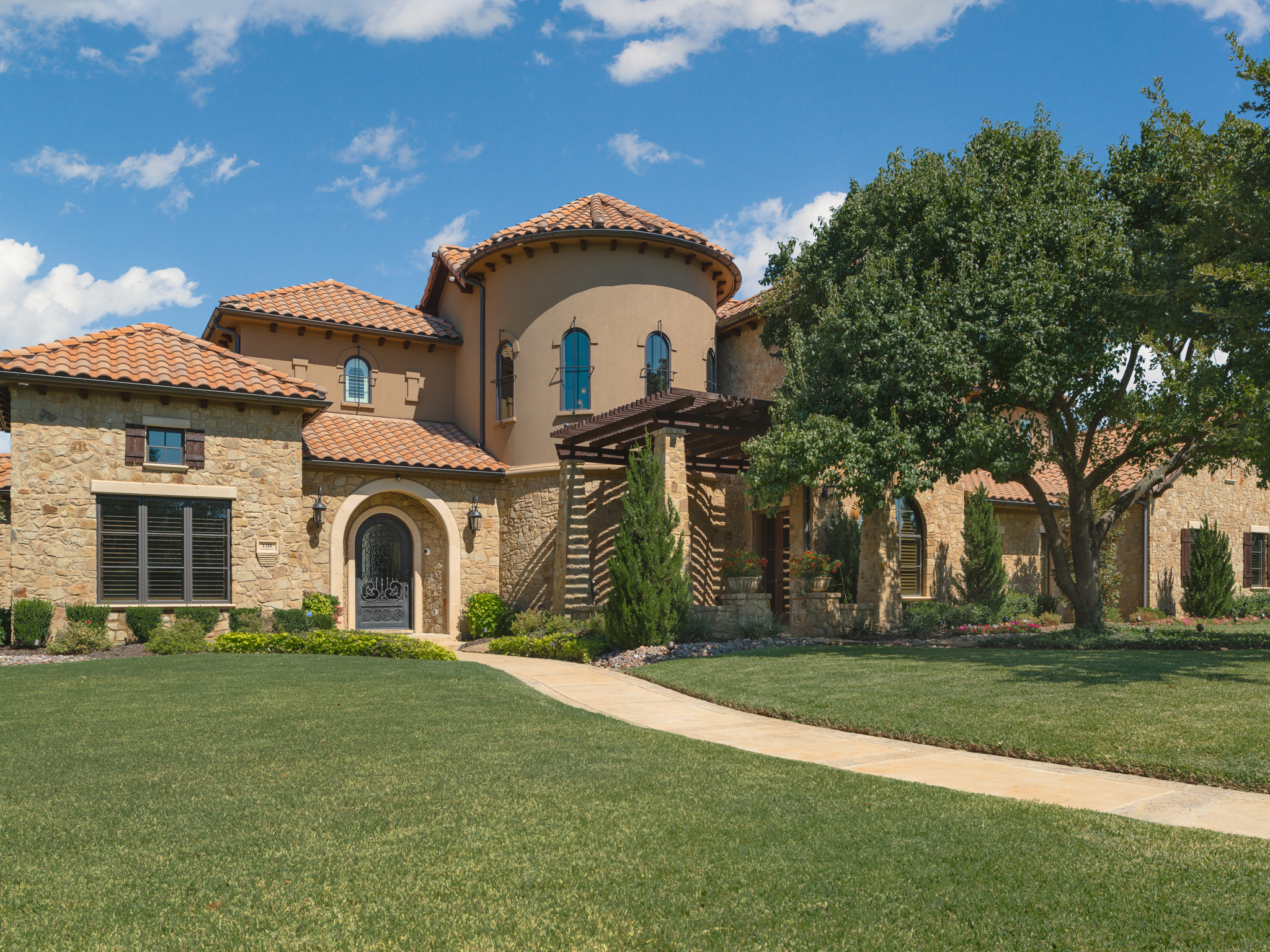 1310 Casa Bella-1