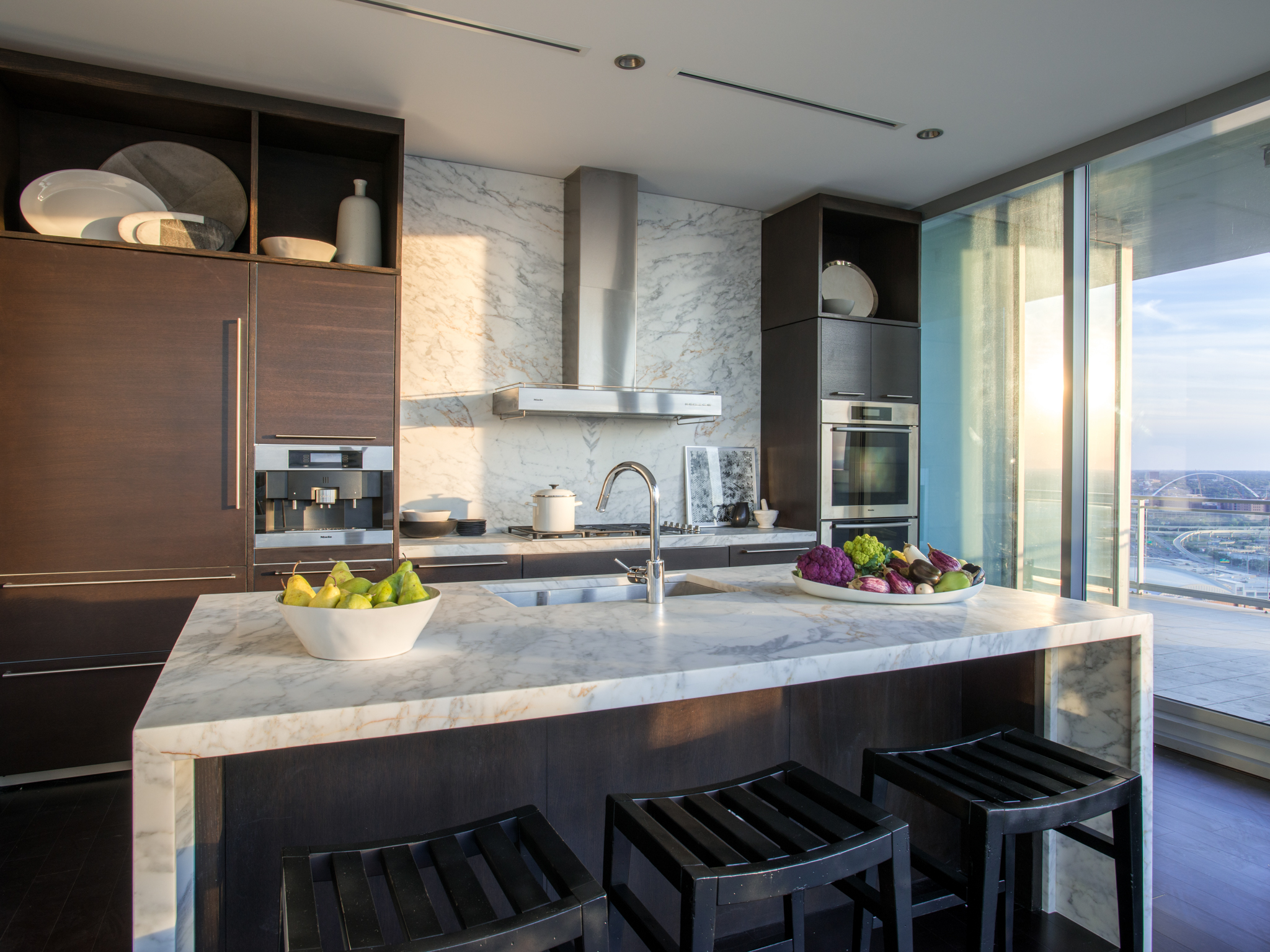 2900 McKinnon #2802-5