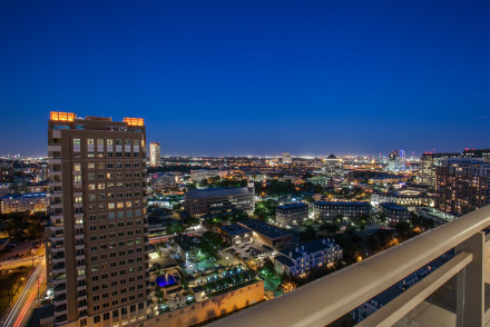 2900 McKinnon Street #2305 75201, Azure, Uptown Dallas, Becky Frey, Briggs Freeman Sotheby's luxury home for sale in Dallas-uptown night