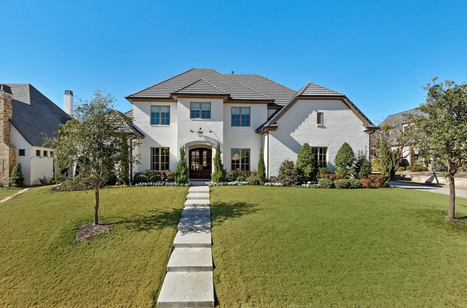 4616 Palencia Drive 76126, Montserrat, John Zimmerman, Briggs Freeman Sotheby's luxury home for sale in Fort Worth-exterior