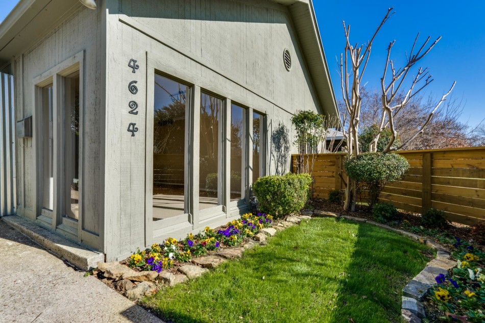 4624 Pershing Avenue 76107, Arlington Heights, Bob Cowan, Briggs Freeman Sotheby's luxury homes for sale in Fort Worth-exterior