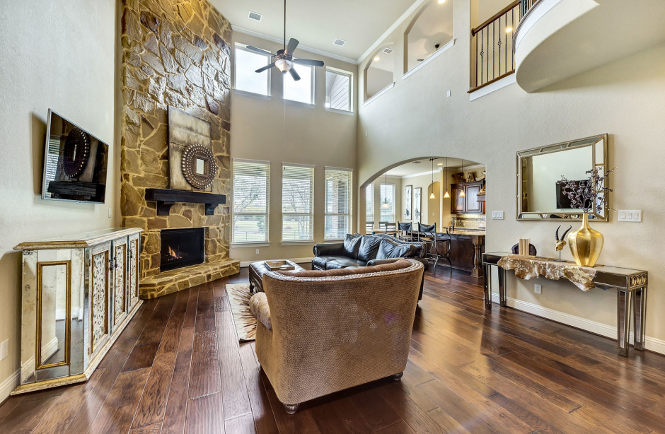 2814 Marrickville Drive 76262, Micah Coffey, The Highlands, Briggs Freeman Sotheby's home for sale in Trophy Club-living with windows