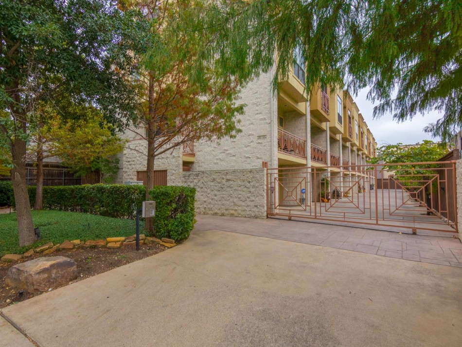 3204 Wycliff Avenue #3222 75219, Oak Lawn, Alex Trusler, Briggs Freeman Sotheby's luxury home for sale in Dallas-condo