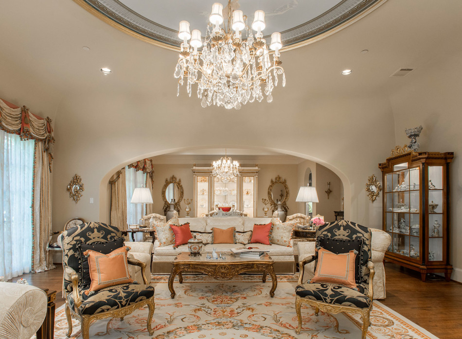 3901 Turtle Creek Blvd #10 75219, Turtle Creek, Sandy Petruska, Briggs Freeman Sotheby's luxury homes for sale in Dallas-sitting