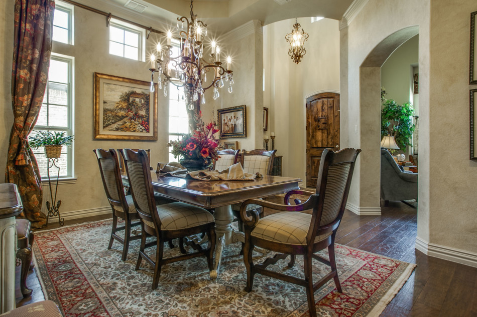 7308 Brightwater Road, River Hills, Laura Spann, Briggs Freeman Sotheby's luxury home for sale in Fort Worth-dining