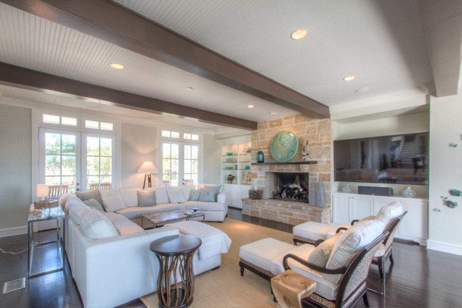 1040 Sunset Circle 76449, The Ranch, John Zimmerman, Briggs Freeman Sotheby's luxury homes for sale in Graford-living