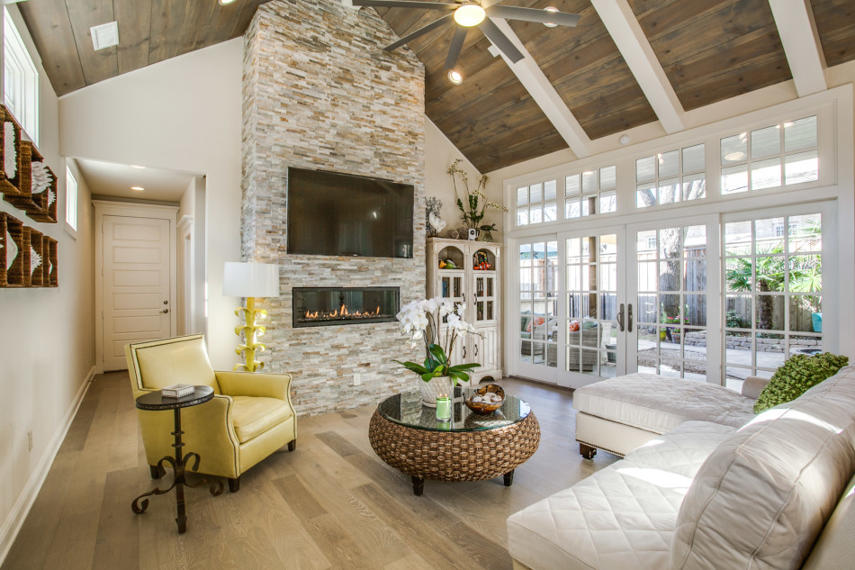 6044 Velasco Avenue 75206, Lower Greenville, Lauren Valek Farris, Briggs Freeman Sotheby's luxury homes for sale in Dallas-fireplace