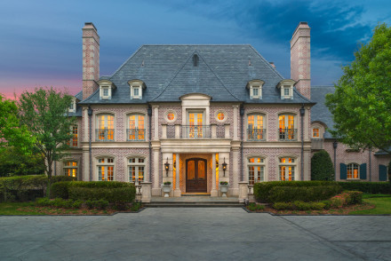 2 Abbey Woods Lane Dallas 75248, Patti Winchester, Briggs Freeman Sotheby's luxury homes for sale in North Dallas-exterior