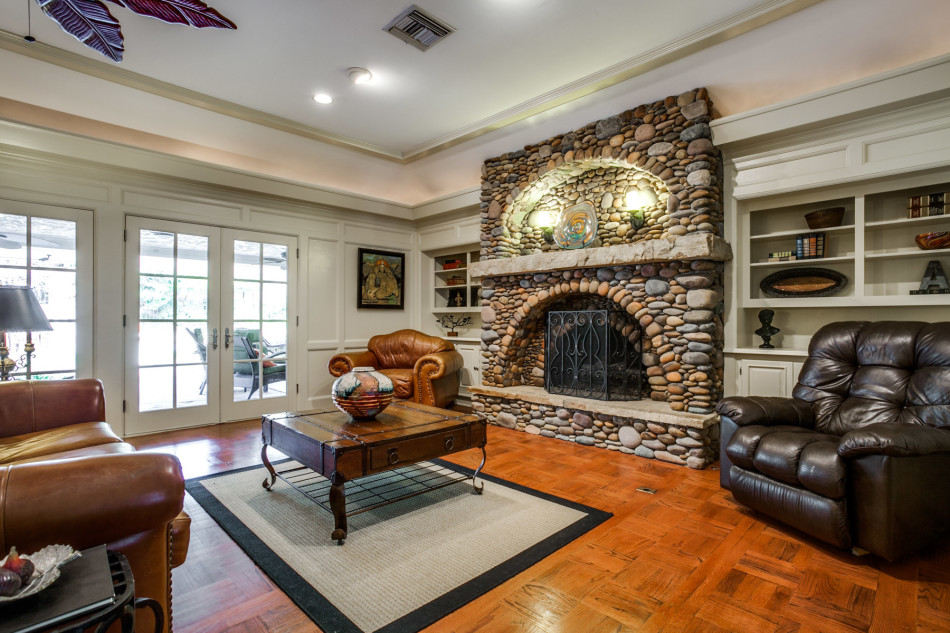 6159 Preston Creek Drive 75240, Far North Dallas, GIna Lester, Briggs Freeman Sotheby's luxury homes for sale in Dallas-living