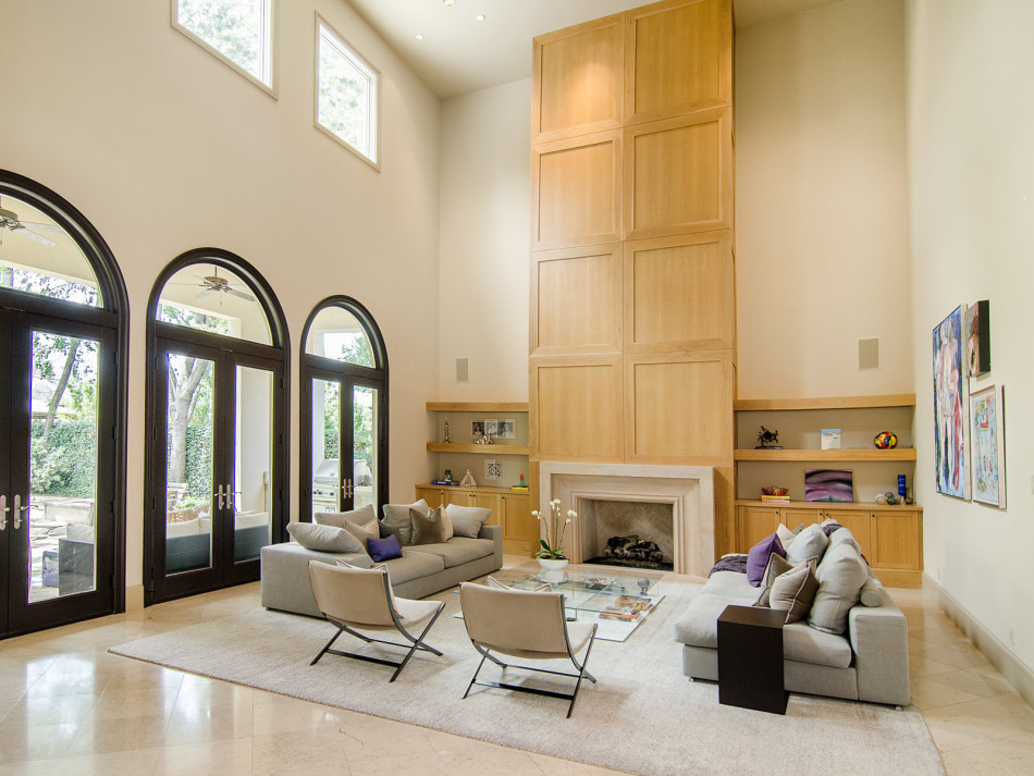 6448 Norway Road Dallas 75230, Gayle Johansen, Briggs Freeman Sotheby's luxury homes for sale in Preston Hollow-living room with fireplace