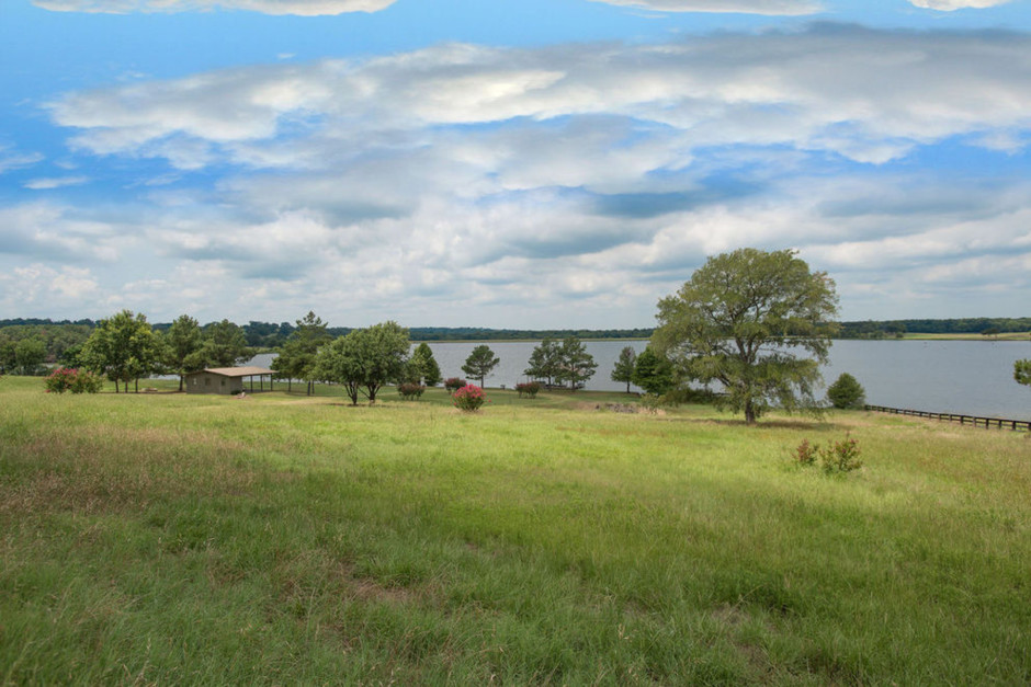 6700 Valley View Drive Athens 75752, David Burgher & Harlan Ray, Briggs Freeman Sotheby's ranches for sale in Texas-lake view