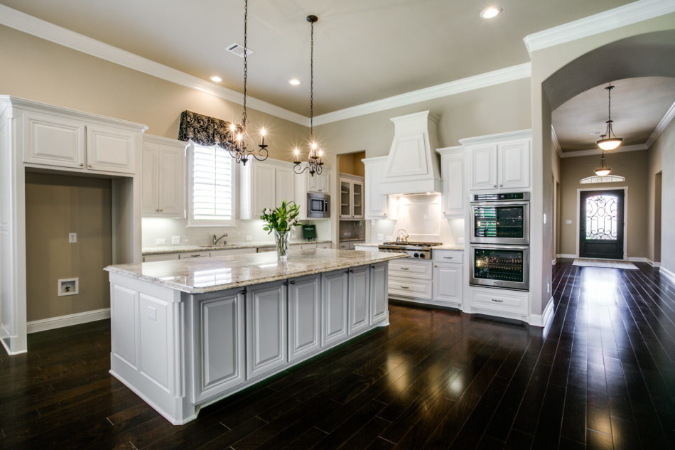 100 Waterfall Court 76034, Whittier Heights, Nanette Luker, Briggs Freeman Sotheby's luxury homes for sale in Colleyville-kitchen