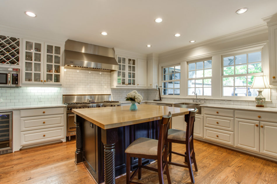 4024 Amherst Avenue 75225, University Park, Carol Storey, Briggs Freeman Sotheby's luxury homes for sale in Dallas-kitchen