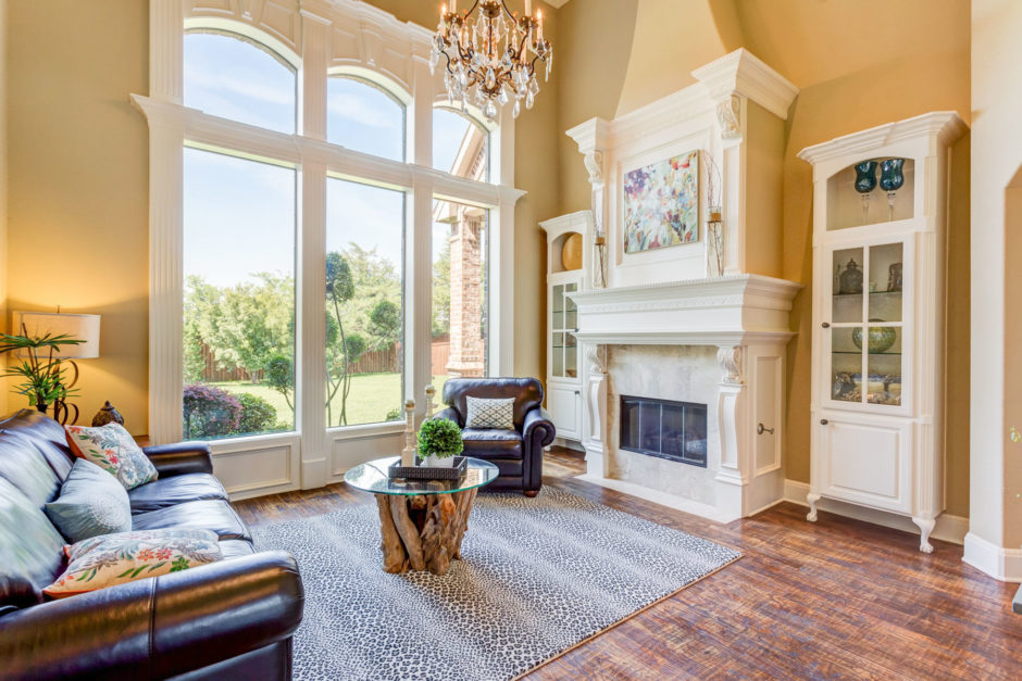 112 Londonberry Terrace 76092, Briggs Freeman Sotheby's luxury homes for sale in Southlake-sitting