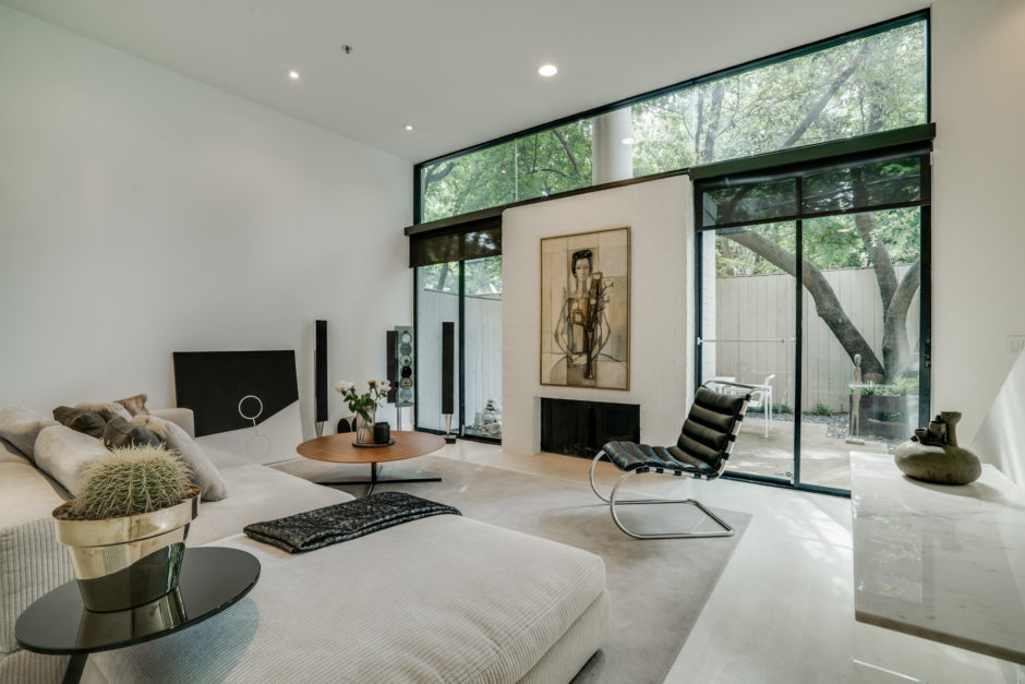 3920 Travis Street #16 75204, Uptown Dallas, Briggs Freeman Sotheby's luxury homes for sale in Dallas- sitting