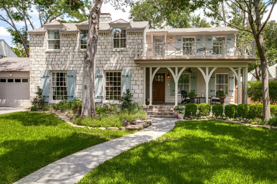 1115 S Canterbury Court 75208, Kessler Park, Kay Wood, Briggs Freeman Sotheby's luxury homes for sale in Dallas-exterior