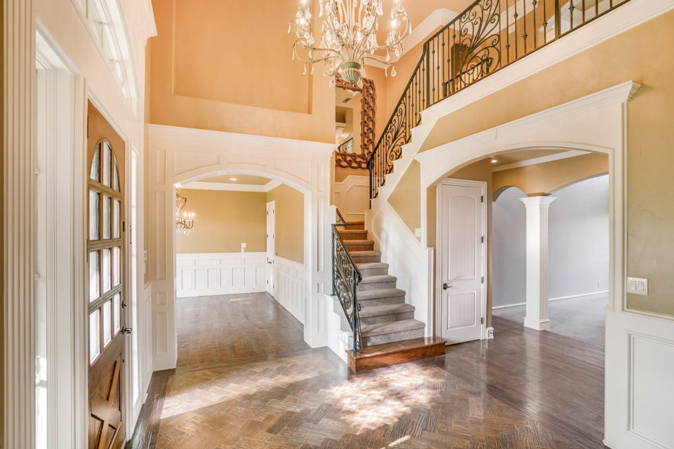 3909 Chimney Rock Drive 75022, Flower Mound, Nanette Luker, Briggs Freeman Sotheby's luxury homes for sale-entry