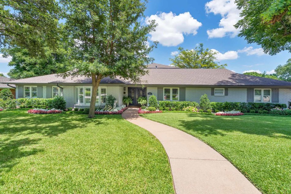 4155 Sarita Drive 76109, Westcliff, John Zimmerman, Briggs Freeman Sotheby's luxury homes for sale in Fort Worth-exterior