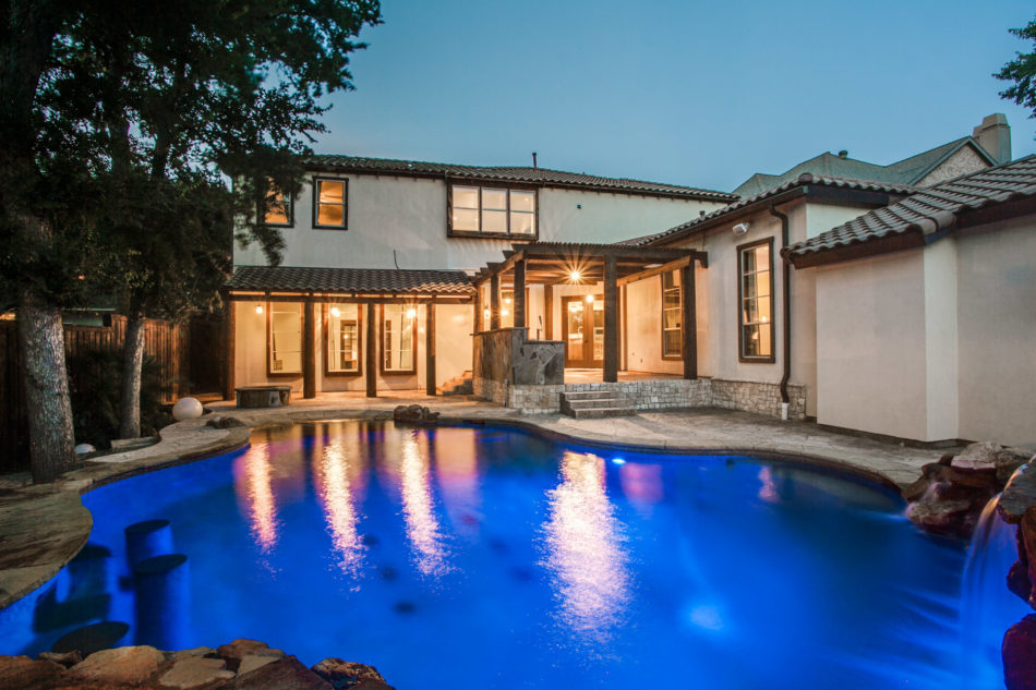8611 Labron Avenue 75209, Bluffview, Becky Frey, Briggs Freeman Sotheby's luxury homes for sale in Dallas-pool