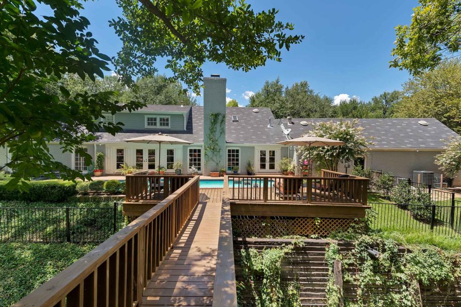 1905 Indian Creek Drive 76107, Westover Hills, John Zimmerman, Briggs Freeman Sotheby's luxury homes for sale in Fort Worth-deck