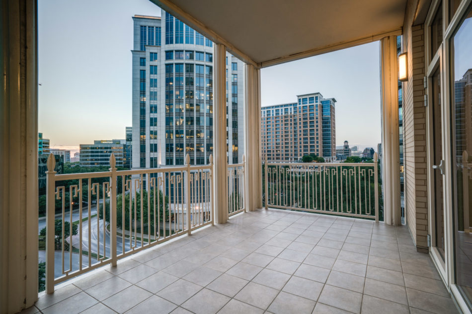 2555 N Pearl Street #605 75201, Uptown Dallas, Becky Frey, Briggs Freeman Sotheby's luxury homes for sale in Dallas-balcony