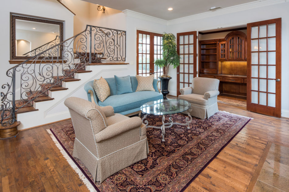 3915 McFarlin Boulevard | University Park, 75205 sitting