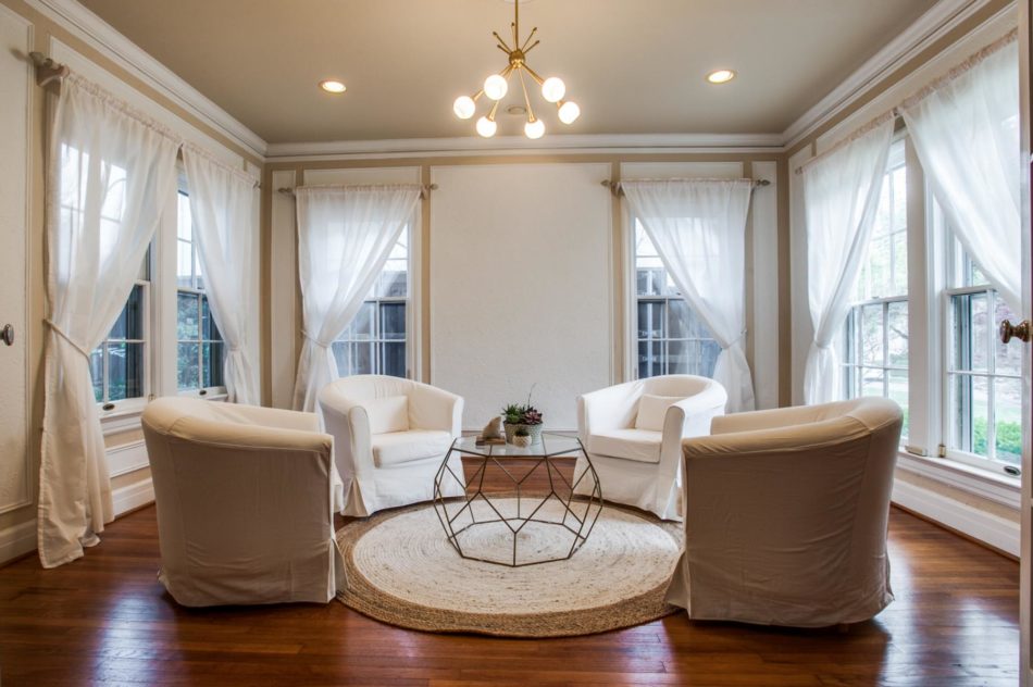 3405 Princeton Avenue | Highland Park | Listed by Vicki White sitting