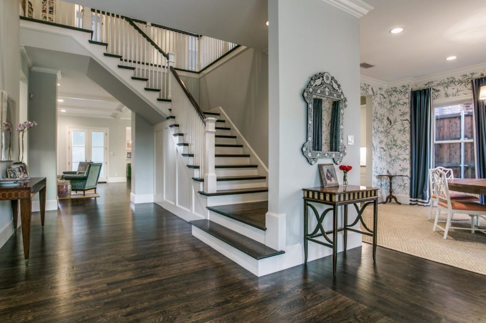 4915 W Hanover Avenue | Briarwood | Listed by Becky Frey stairs